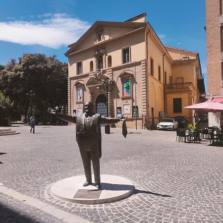 Апартаменты Il Nido Di Silvia A Due Passi Dal Teatro Rossini Пезаро Экстерьер фото